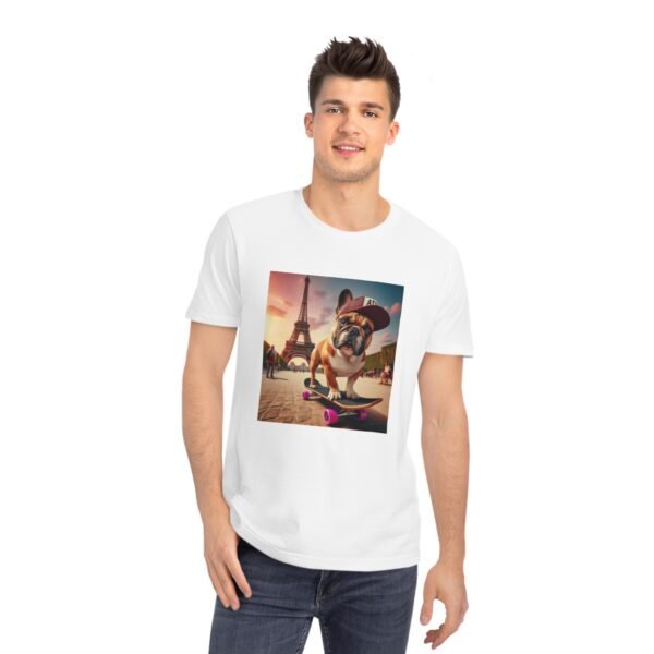 T-shirt unisexe - Charly le bouledogue Français à Paris – Image 4