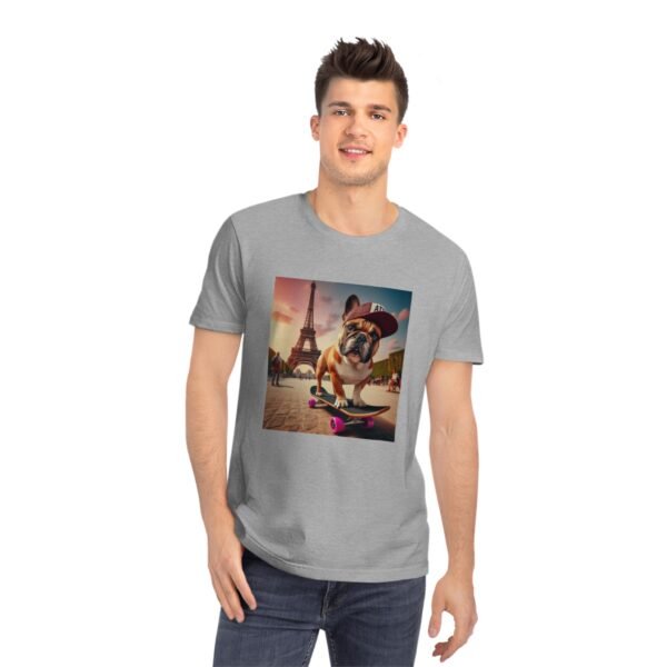 T-shirt unisexe - Charly le bouledogue Français à Paris – Image 8